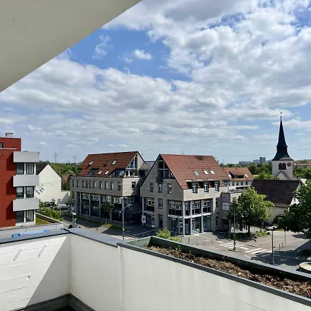 The Continental- Und Zuffenhausen * Stuttgart