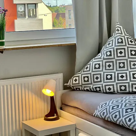 Apartment Nujen- Und Zuffenhausen *