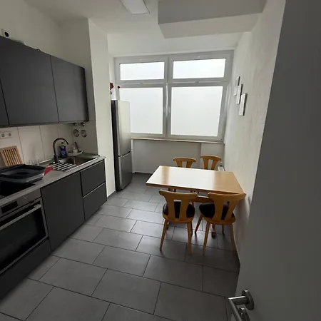 Nujen- Und Zuffenhausen *