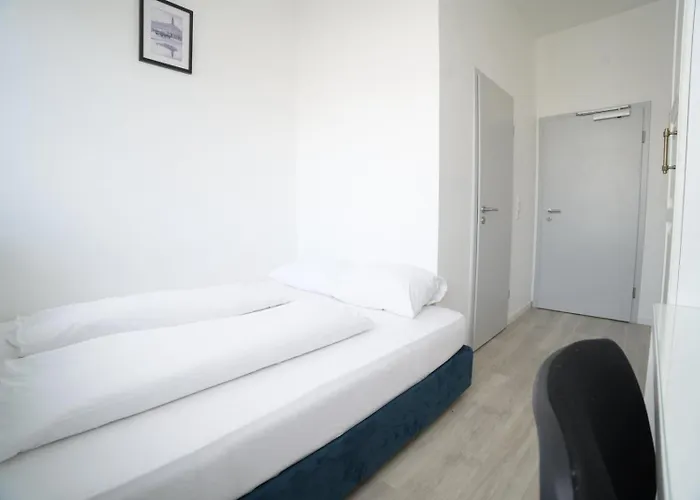 Nujen- Und Zuffenhausen *